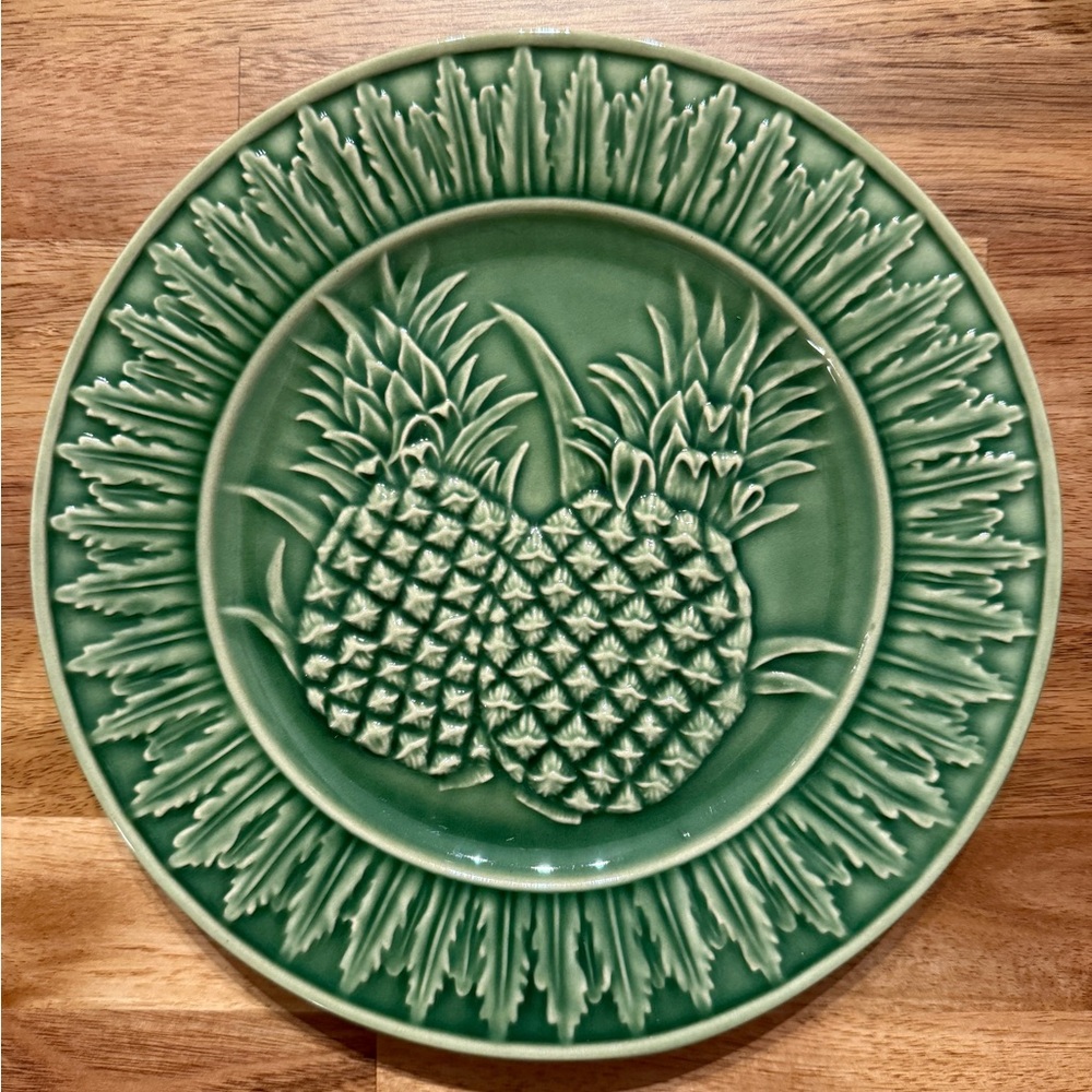 Bordallo Pinheiro Pineapple Salad Plate